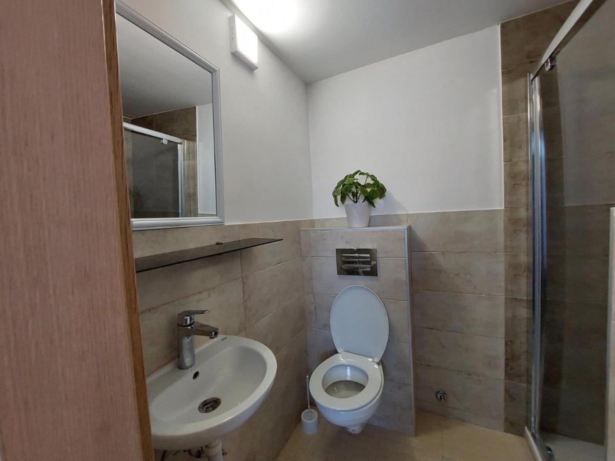 Apartmani Roza Pula Ngoại thất bức ảnh