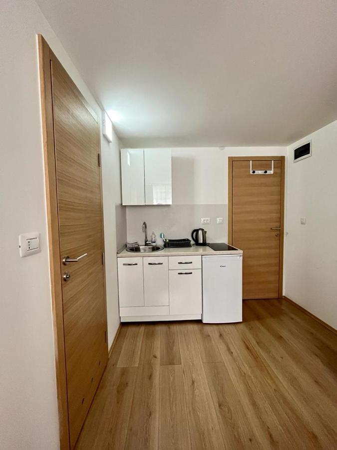 Apartmani Roza Pula Ngoại thất bức ảnh
