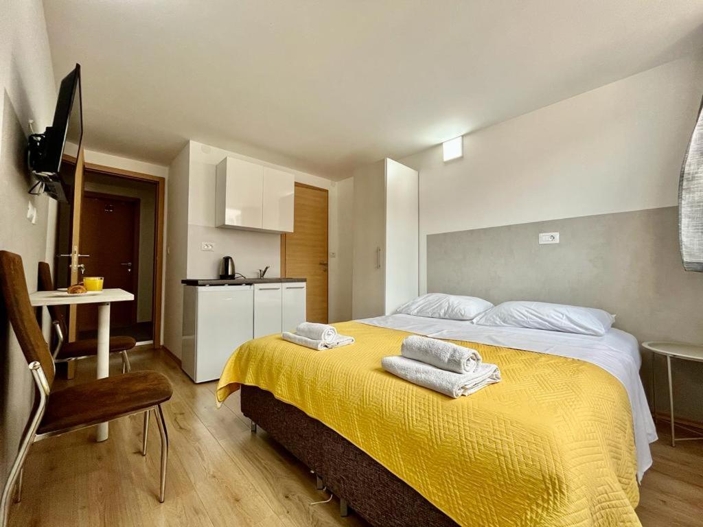 Apartmani Roza Pula Ngoại thất bức ảnh